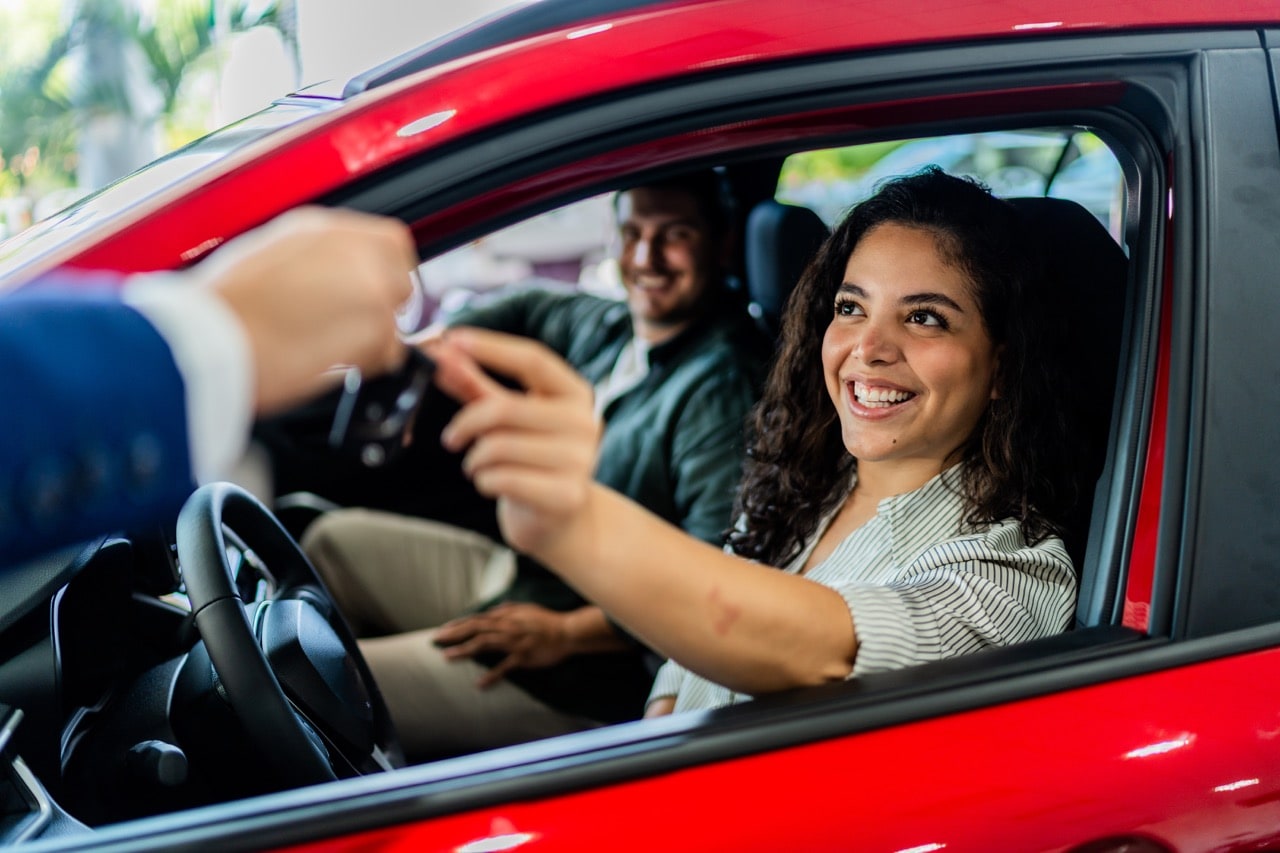 Driver receiving car keys